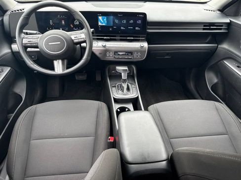 Used 2024 Hyundai Kona SEL AWD/4WD image 4