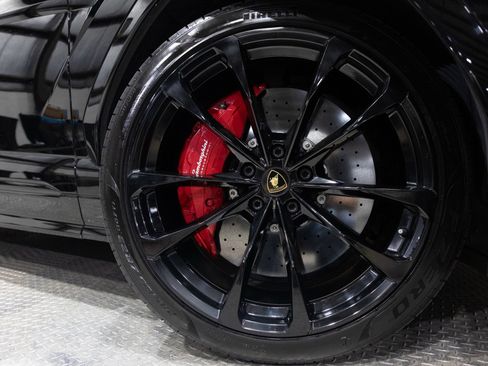 Used 2021 Lamborghini Urus AWD/4WD image 8
