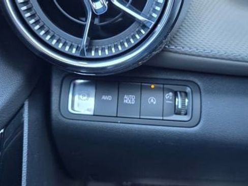 New 2026 Chevrolet Equinox LT w/ Convenience Package II image 17