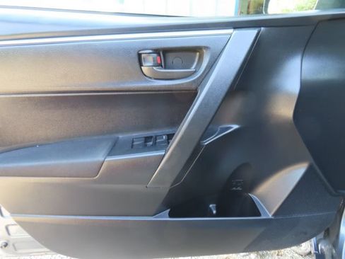 Used 2014 Toyota Corolla L FWD image 24