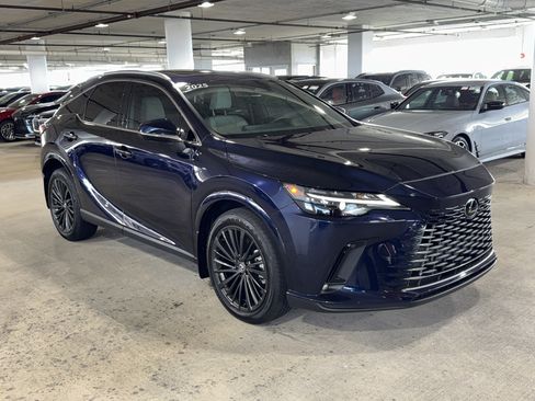 Used 2025 Lexus RX 350 Premium w/ Accessory Package (Z1) FWD image 2