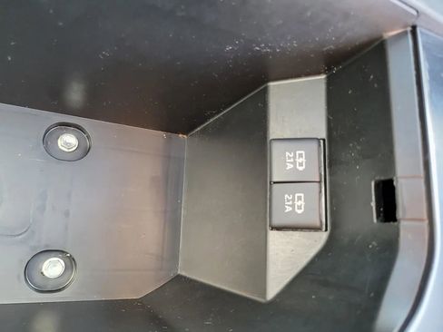 Used 2019 Toyota Camry XSE FWD image 21