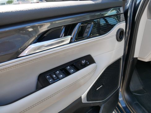 Used 2022 Jeep Wagoneer Series I w/ Convenience Group I AWD/4WD image 19