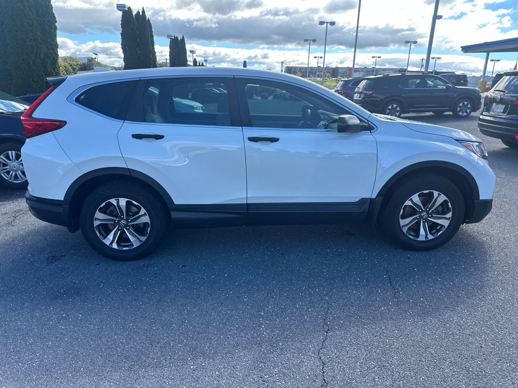 Used 2017 Honda CR-V LX image 2