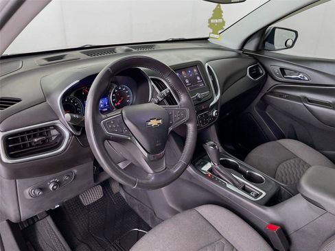 Used 2021 Chevrolet Equinox LT AWD/4WD image 12