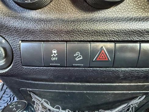 Used 2018 Jeep Wrangler Unlimited Sport S image 25