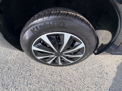 Used 2014 Toyota Corolla LE FWD image 23