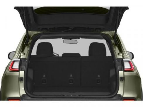 Used 2019 Jeep Cherokee Latitude Plus w/ Comfort/Convenience Group FWD image 15