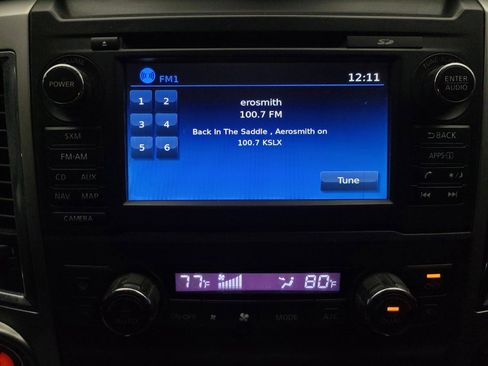 Used 2017 Nissan Titan SL image 25