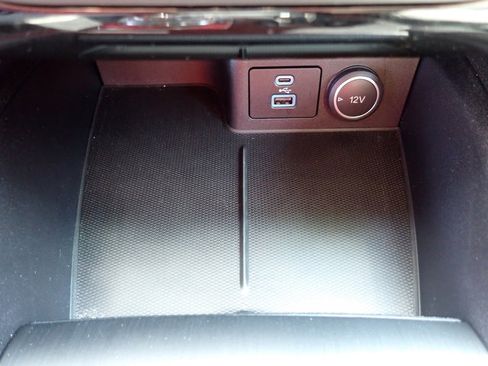 Used 2021 Ford Escape SE image 20