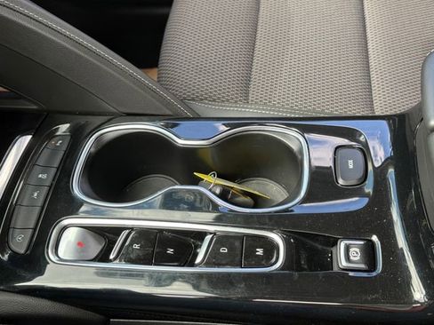 Used 2022 Buick Envision Preferred FWD image 21