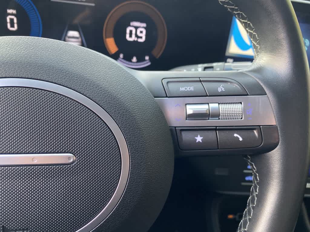 Used 2025 Hyundai Kona SEL FWD image 20