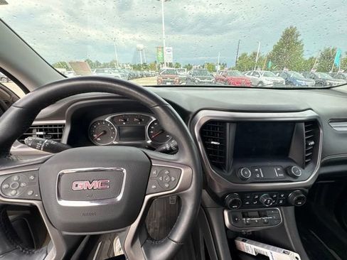 Used 2022 GMC Acadia AT4 w/ Preferred Package AWD/4WD image 11