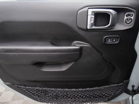 Used 2024 Jeep Wrangler Unlimited Sport AWD/4WD image 28