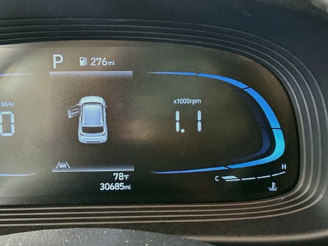 Used 2025 Hyundai Venue SEL FWD image 14