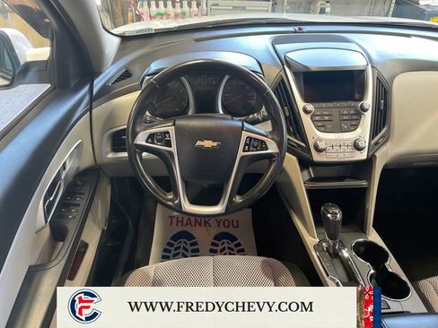 Used 2016 Chevrolet Equinox LT w/ Convenience Package image 17