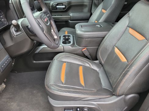 Used 2022 GMC Sierra 2500 AT4 w/ AT4 Preferred Package image 3