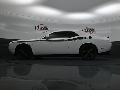 Used 2019 Dodge Challenger R/T w/ Plus Package image 24