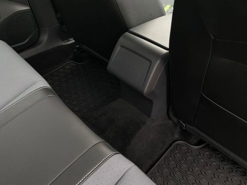 Used 2025 Volkswagen Jetta SE image 27