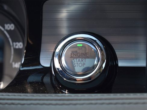 Used 2022 Lincoln Corsair AWD w/ Premium Package image 30