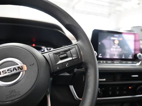 Used 2021 Nissan Rogue S image 25