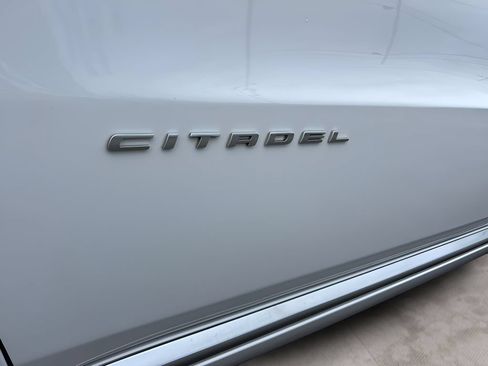 Used 2021 Dodge Durango Citadel w/ Premium Entertainment Group AWD/4WD image 7