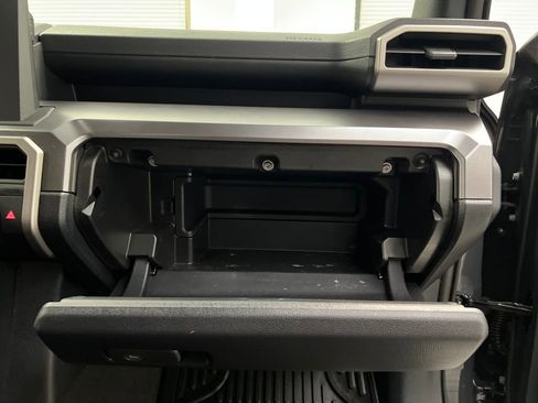 Used 2025 Toyota 4Runner SR5 image 27