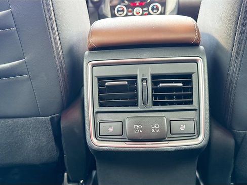 Certified 2023 Subaru Forester Touring AWD/4WD image 31