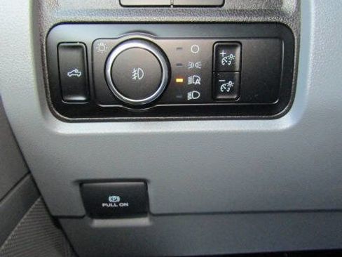 Used 2024 Ford F450 XLT w/ FX4 Off-Road Package image 19