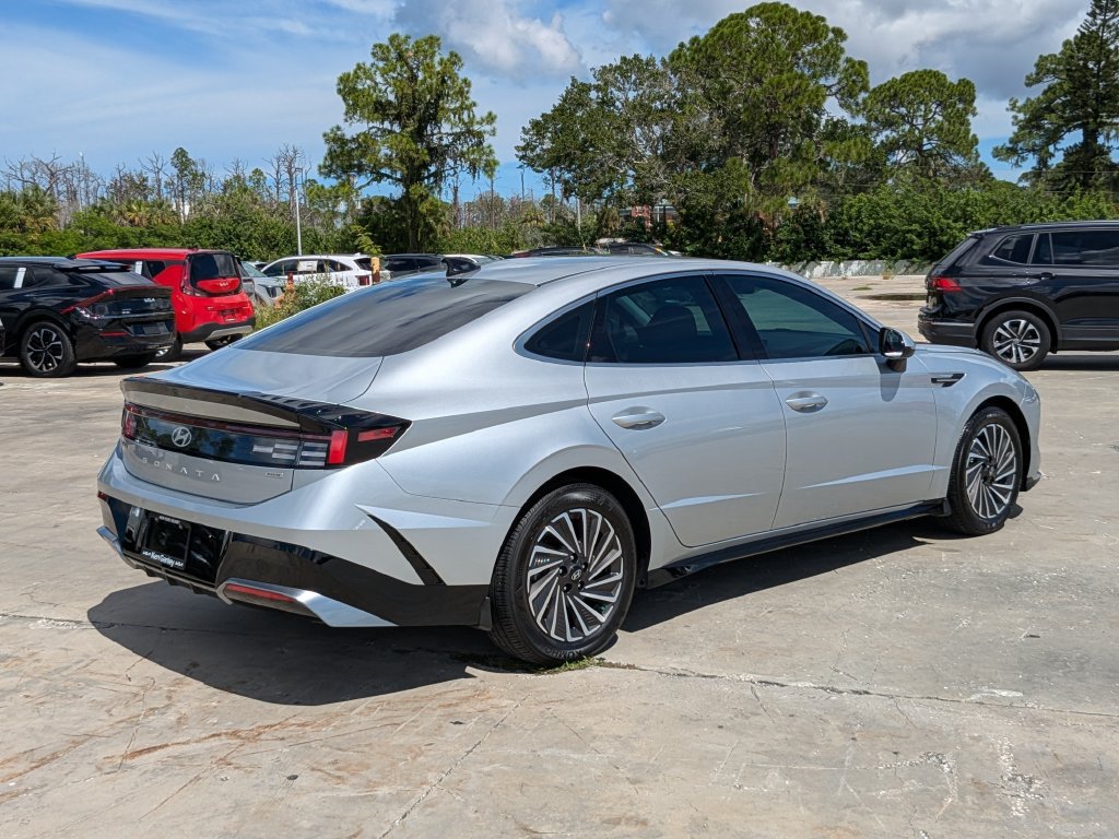 Used 2024 Hyundai Sonata SEL FWD image 8