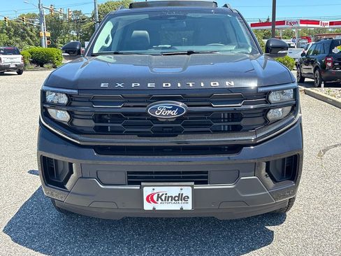 New 2026 Ford Expedition Max Active AWD/4WD image 2