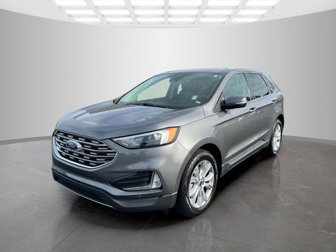 Used 2022 Ford Edge Titanium image 8