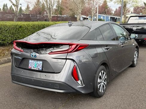 Used 2020 Toyota Prius Prime Limited image 7