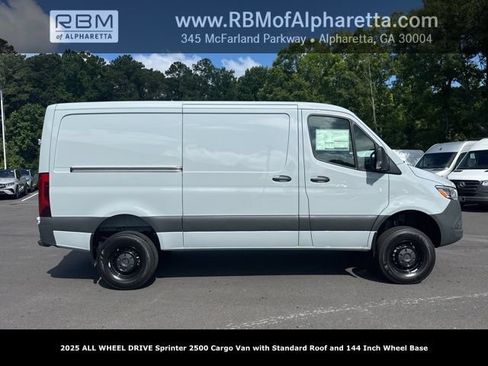 New 2025 Mercedes-Benz Sprinter 2500 image 2