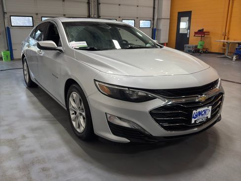 Used 2021 Chevrolet Malibu LT image 8