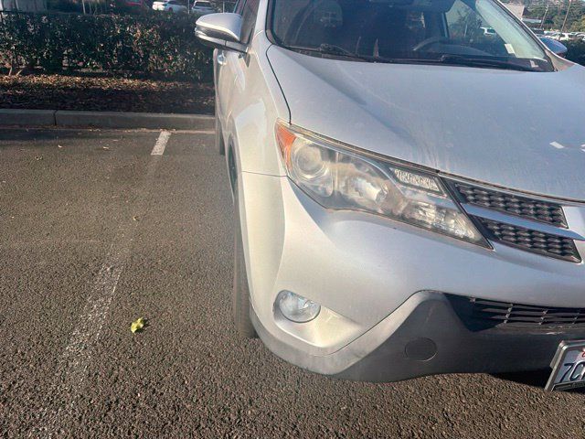 Used 2013 Toyota RAV4 XLE FWD image 12
