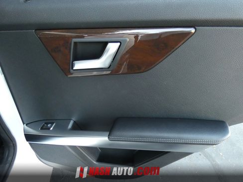 Used 2014 Mercedes-Benz GLK 350 2WD w/ Premium 1 Package image 35