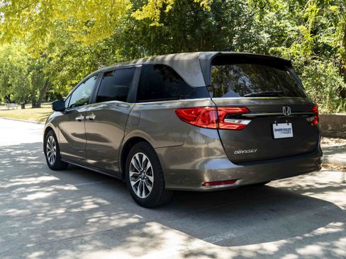 Used 2022 Honda Odyssey EX-L image 7