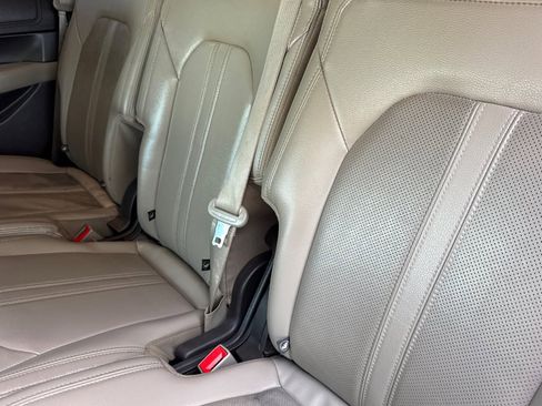 Used 2021 Ford Expedition Limited image 14