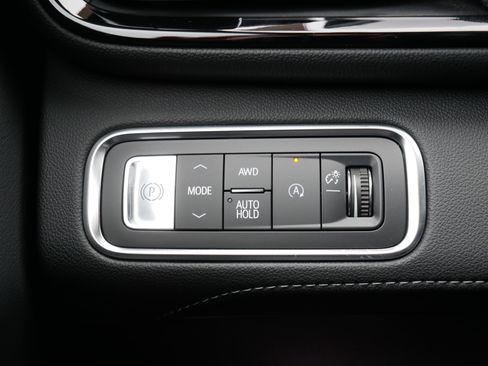 Used 2025 Buick Enclave Preferred image 26