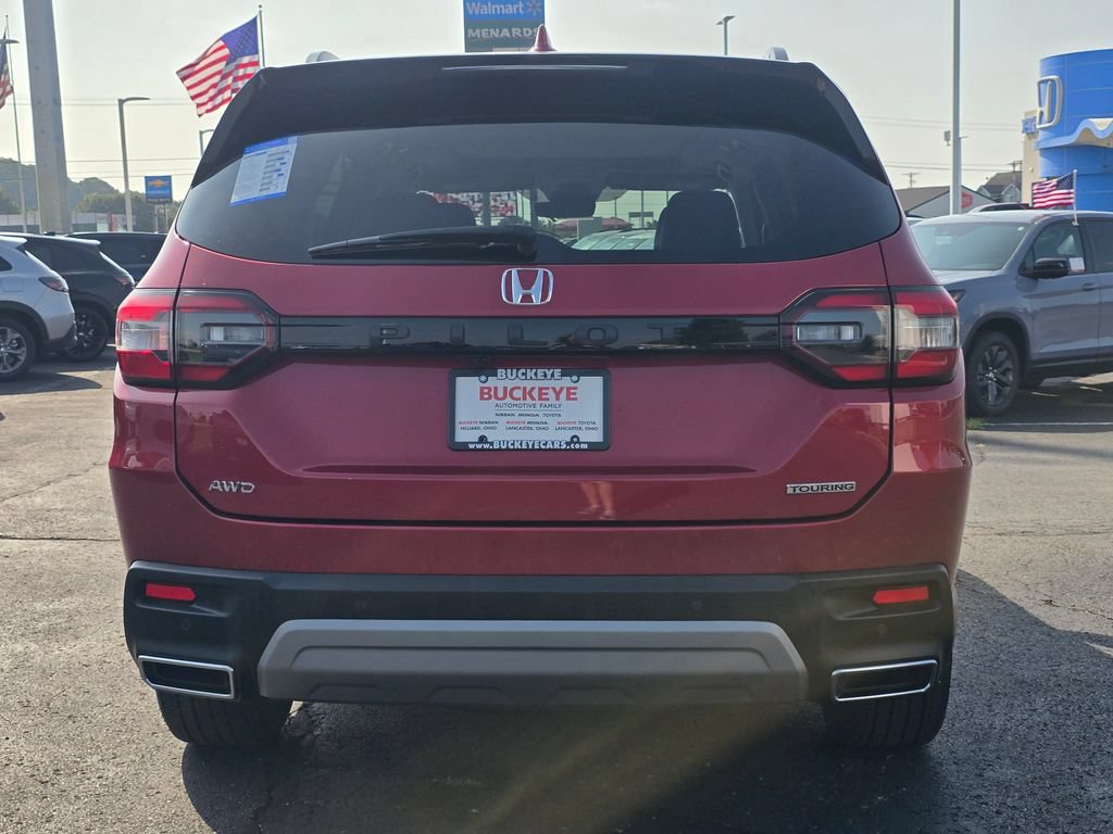 Certified 2025 Honda Pilot Touring image 7