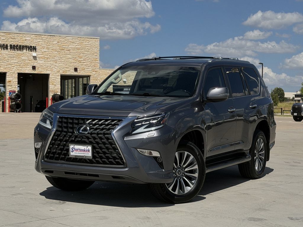Used 2023 Lexus GX 460 Luxury w/ Accessory Package AWD/4WD image 2