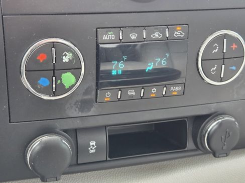 Used 2012 Chevrolet Silverado 1500 LT image 15