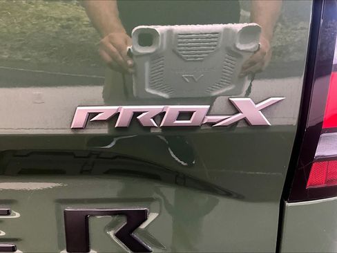 Used 2022 Nissan Frontier Pro-X w/ Pro-X Premium Package RWD image 10