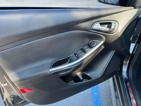 Used 2016 Ford Focus ST image 12