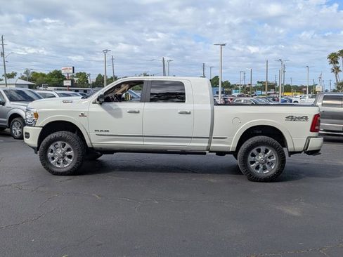 Used 2022 RAM 2500 Limited w/ Towing Technology Group image 9