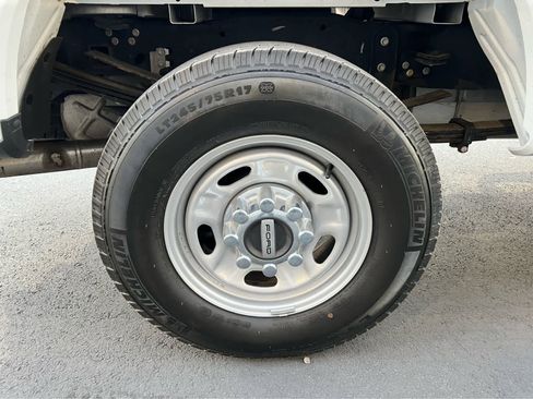 Used 2022 Ford F350 XL w/ Power Equipment Group image 15