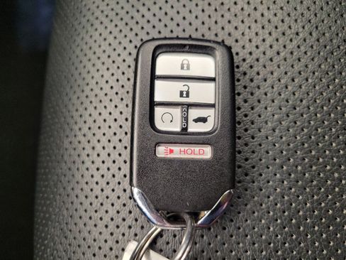 Used 2016 Honda Pilot Elite image 32