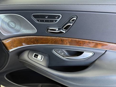 Used 2015 Mercedes-Benz S 550 4MATIC Sedan image 22