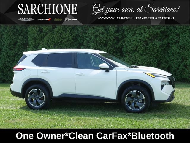 Used 2024 Nissan Rogue SV FWD image 1